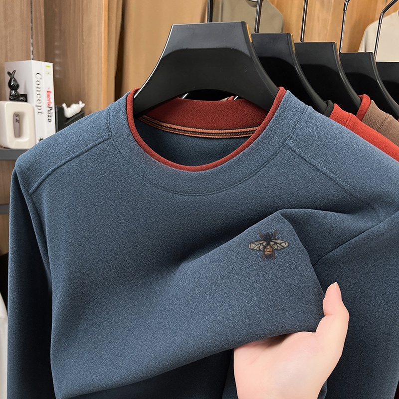 Embroidery Tshirt - Мужская футболка с вышивкой и круглым