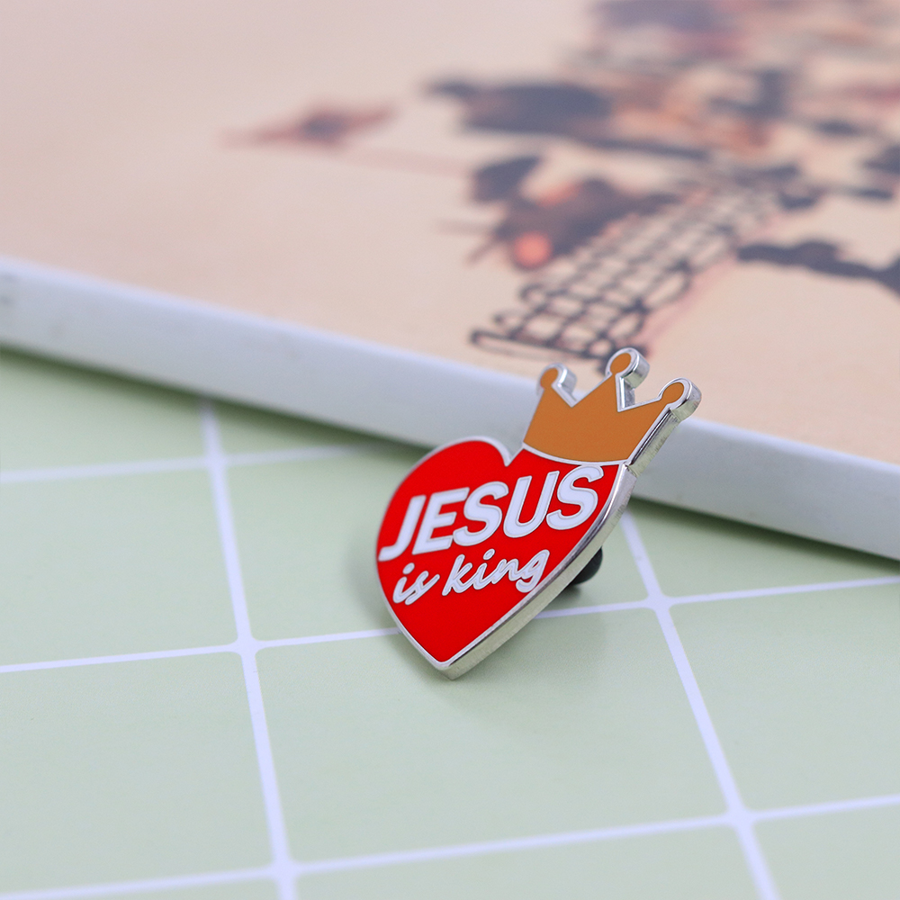 Брошь-значок «Иисус — Царь» с  – обзор и цена Embroidery Jesus